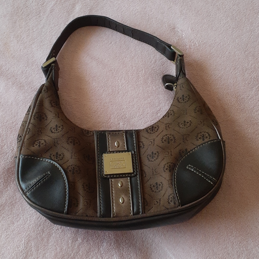 Liz Clairlborne purse